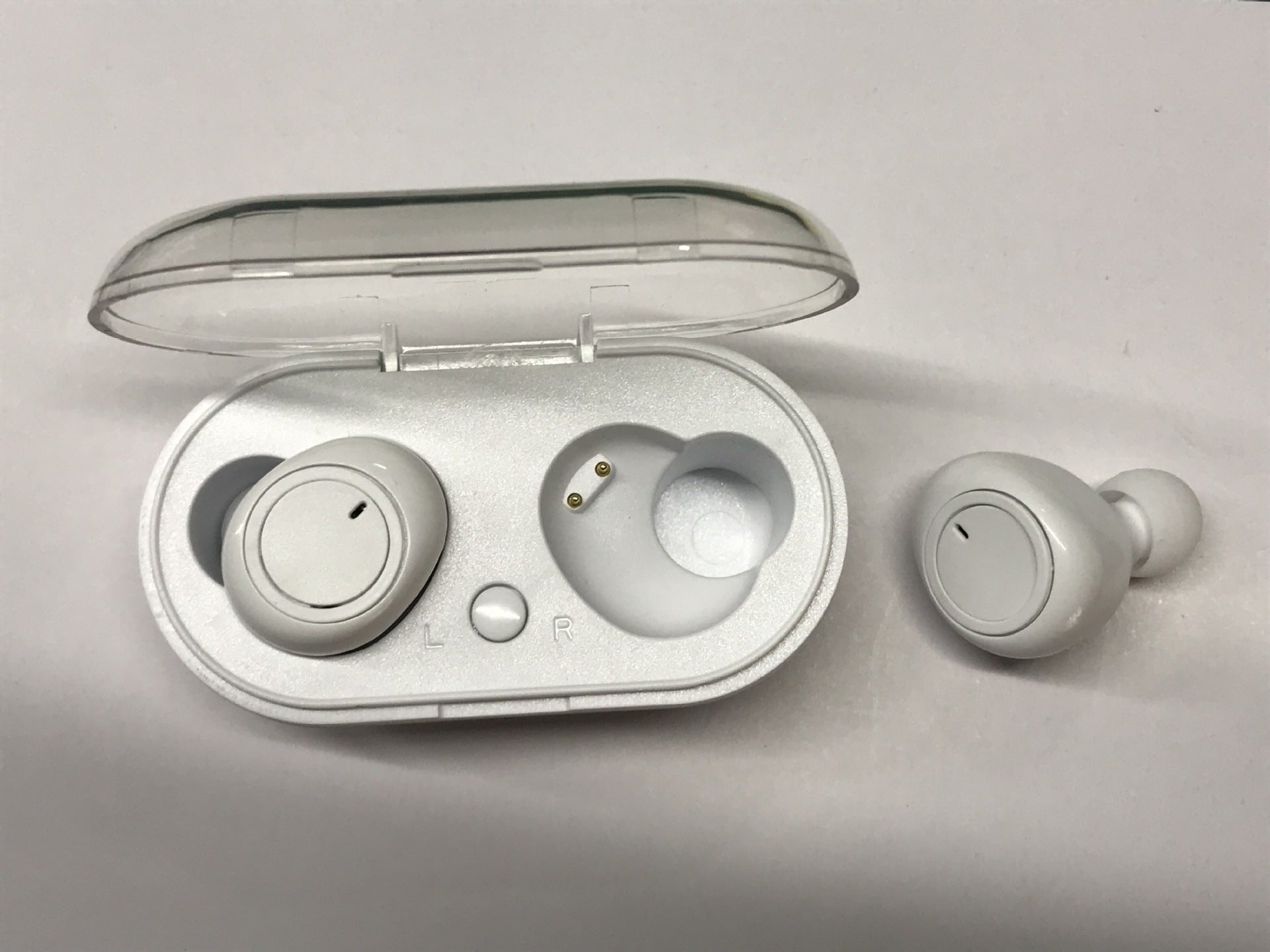 HKM-388627 Wireless In-Ear Sports Headphones with Dual Modes, HiFi Sound, 5 Hours Playtime, and Fast Charging