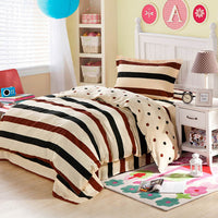 HKM-393939 Floral and Leaf Pattern Cotton Bedding Set - 3 Pieces, Includes Quilt Cover and Bed Sheet