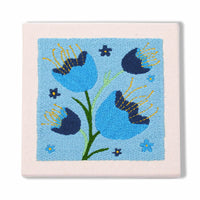 HKM-394259 Flower and Leaf Embroidery Kit for DIY Photo Frame Decoration, Includes 25x25cm Frame