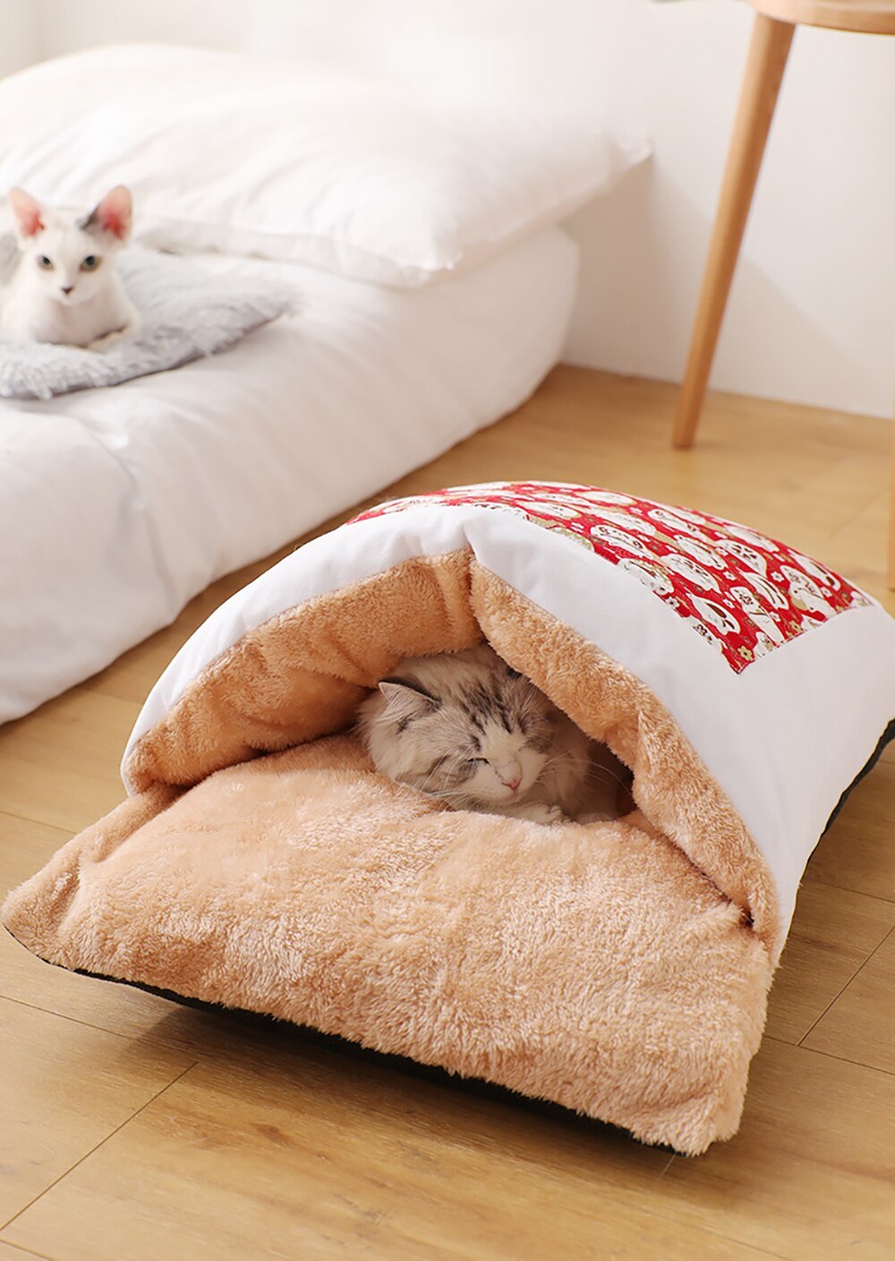 HKM-396755 Removable and Washable Cat Litter Nest - Soft PP Cotton and Lamb Cashmere, Available in Red and Blue, Sizes S, M, L