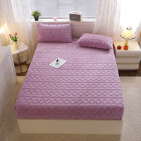 HKM-398419 Taffon Quilted Fitted Sheet in Various Sizes - Polyester-Cotton Blend with Tie Dye Design