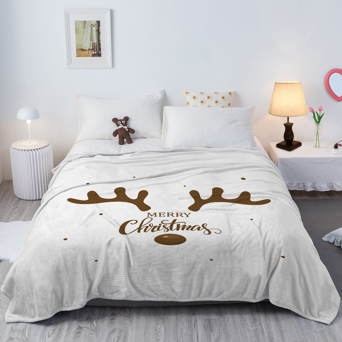 HKM-403219 Soft Flannel Velvet Deer Antler Pattern Blanket for Sofa, Camping, and Napping - Multiple Sizes Available