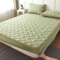 HKM-404179 Non-Slip Polyester Cotton Mattress Protector for Added Safety and Comfort