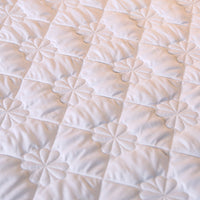 HKM-404179 Non-Slip Polyester Cotton Mattress Protector for Added Safety and Comfort