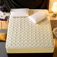 HKM-404179 Non-Slip Polyester Cotton Mattress Protector for Added Safety and Comfort