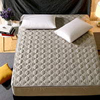 HKM-404179 Non-Slip Polyester Cotton Mattress Protector for Added Safety and Comfort