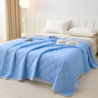 HKM-405523 Lightweight Cool Silk Summer Quilt for Air-Conditioned Rooms - Various Sizes Available