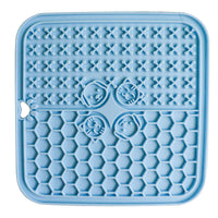 HKM-411155 Silicone Pet Licking Pad and Food Mat with Scraper, 200mm x 200mm
