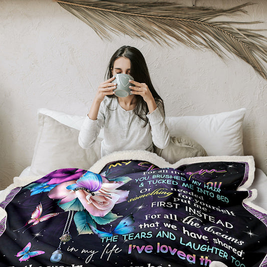 HKM-414419 Soft Sherpa Fleece Blanket with Butterfly Love Flower Design - Ideal for Couch, Office, and Camping