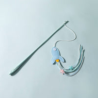 HKM-416915 Interactive Cat Teaser Toy with Feathers and Bite-Resistant Long Pole for Engaging Playtime