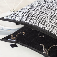 HKM-418835 Three-Dimensional Black and White Leopard Square Pillow Cover