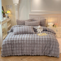HKM-420179 Dehaired Angora Milk Fiber Thickened 4-Piece Bedding Set with Duvet Cover and Sheets