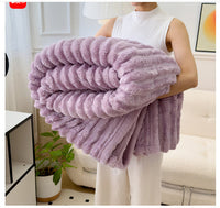 HKM-421331 Plush Soft Large Bedding Blanket in Modern Simple Style