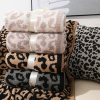 HKM-422803 Leopard Print Fleece-Lined Knitted Sofa Blanket, 130x152CM, Nordic Style, Four Seasons, Available in Multiple Colors