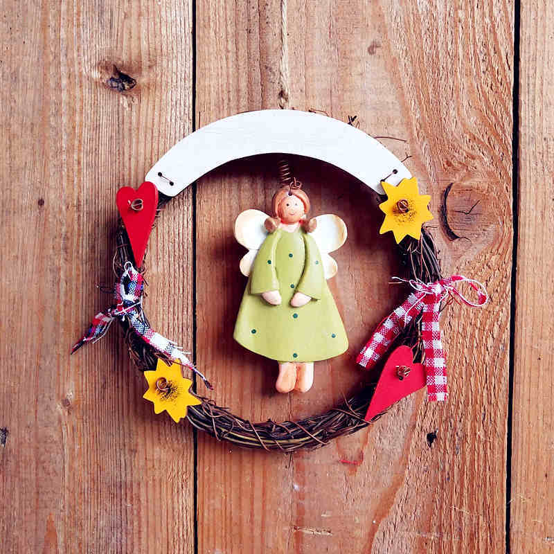 HKM-423443 Creative Wooden Welcome Board with Decorative Garland for Home Entryway