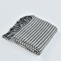HKM-425107 Waffle Pattern Tassel Woolen Blanket for Sofa - Modern Design 130x170 cm