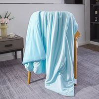 HKM-431699 Summer Lightweight Machine Washable Quilt with Cool Fiber and Airable Cover