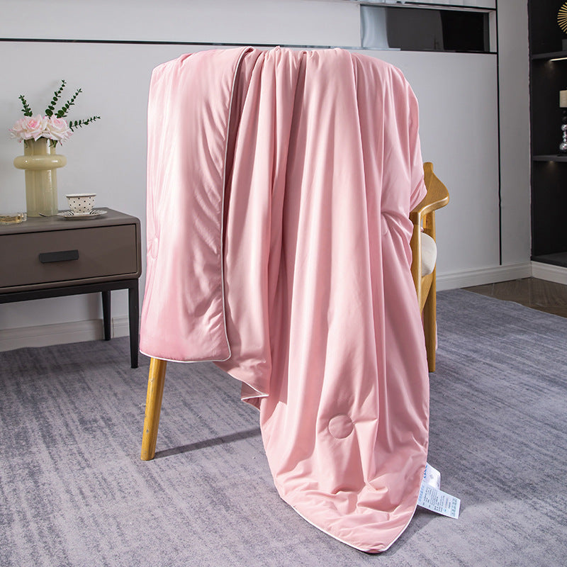 HKM-431699 Summer Lightweight Machine Washable Quilt with Cool Fiber and Airable Cover