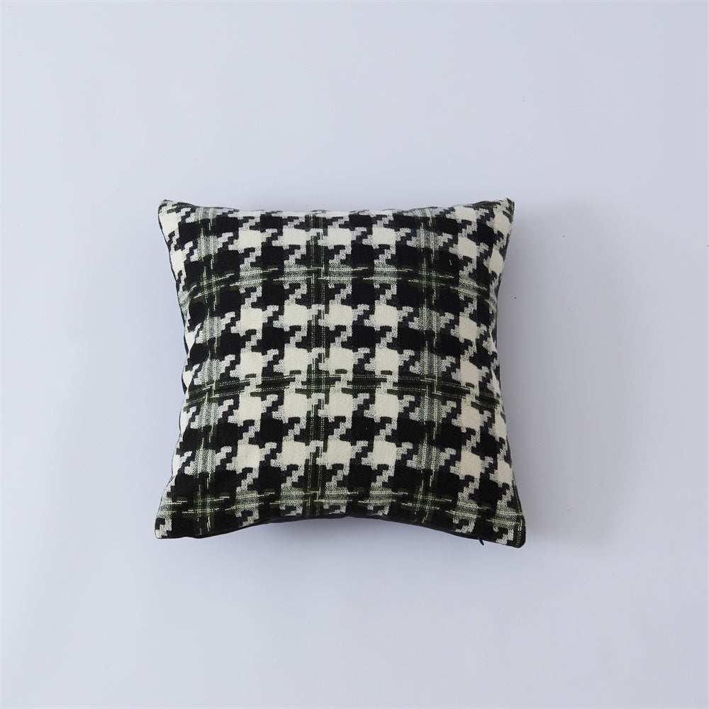 HKM-431827 Black and White Checkerboard Pillowcase in Soft Imitation Lamb Wool, Available in Multiple Sizes