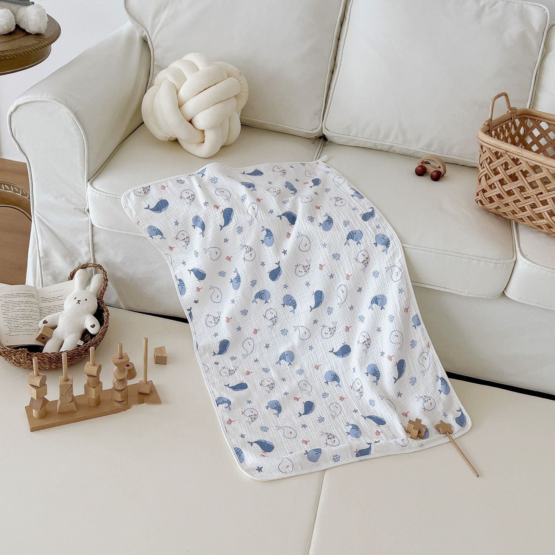 HKM-431955 Cotton Baby Bath Towel - Soft and Durable for All Seasons, Various Cartoon Patterns Available