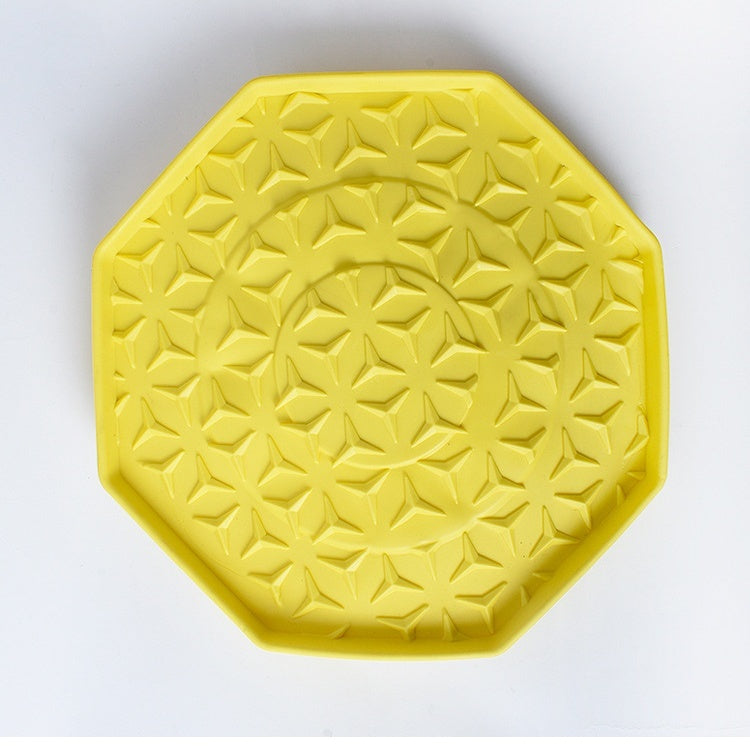 HKM-433555 Pet Silica Gel Lick Mat with Suction Cups - Available in Red, Yellow, Green, and Blue