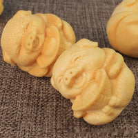 HKM-437075 Cute Solid Bamboo Pig Carving Ornament for Gifts and Decor