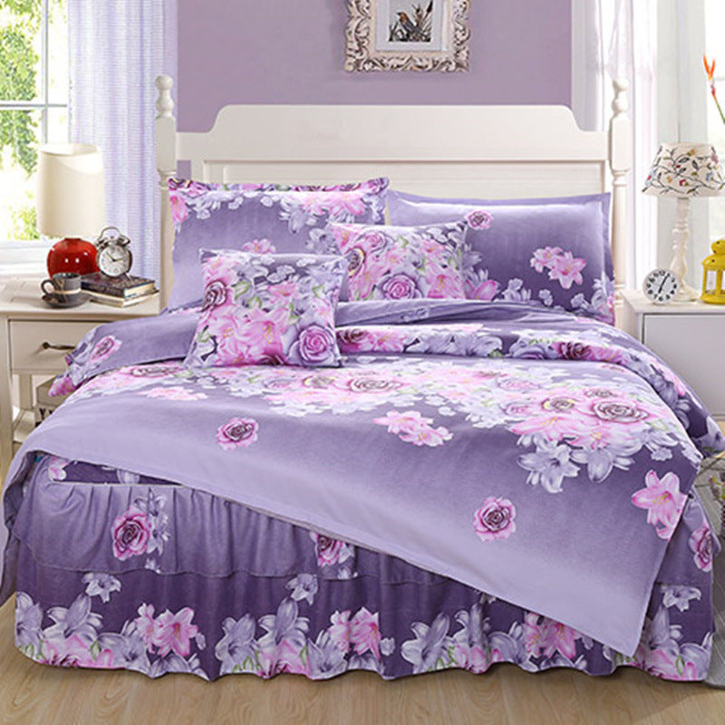 HKM-443731 Elegant Six-Piece Bed Set with Embroidered Quilt Cover and Pillowcases