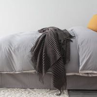 HKM-444819 Cozy Polyester Fiber Nap Blanket - 127 x 170 cm Perfect for Relaxation