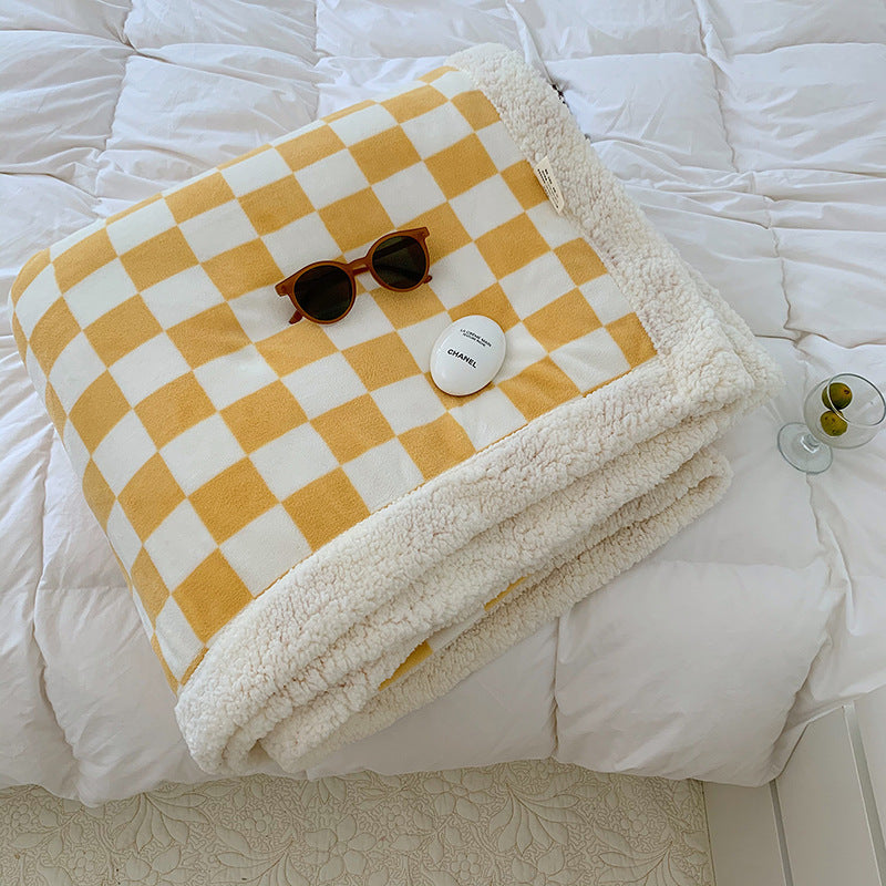HKM-449811 Nordic Style Thickened Checkerboard Fleece Blanket in Multiple Sizes