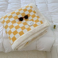 HKM-449811 Nordic Style Thickened Checkerboard Fleece Blanket in Multiple Sizes