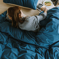 HKM-454419 Winter Milk Fleece Four-Piece Bedding Set - Cozy Heat-Storing Quilt Cover, Sheets, and Pillowcases in Varied Colors