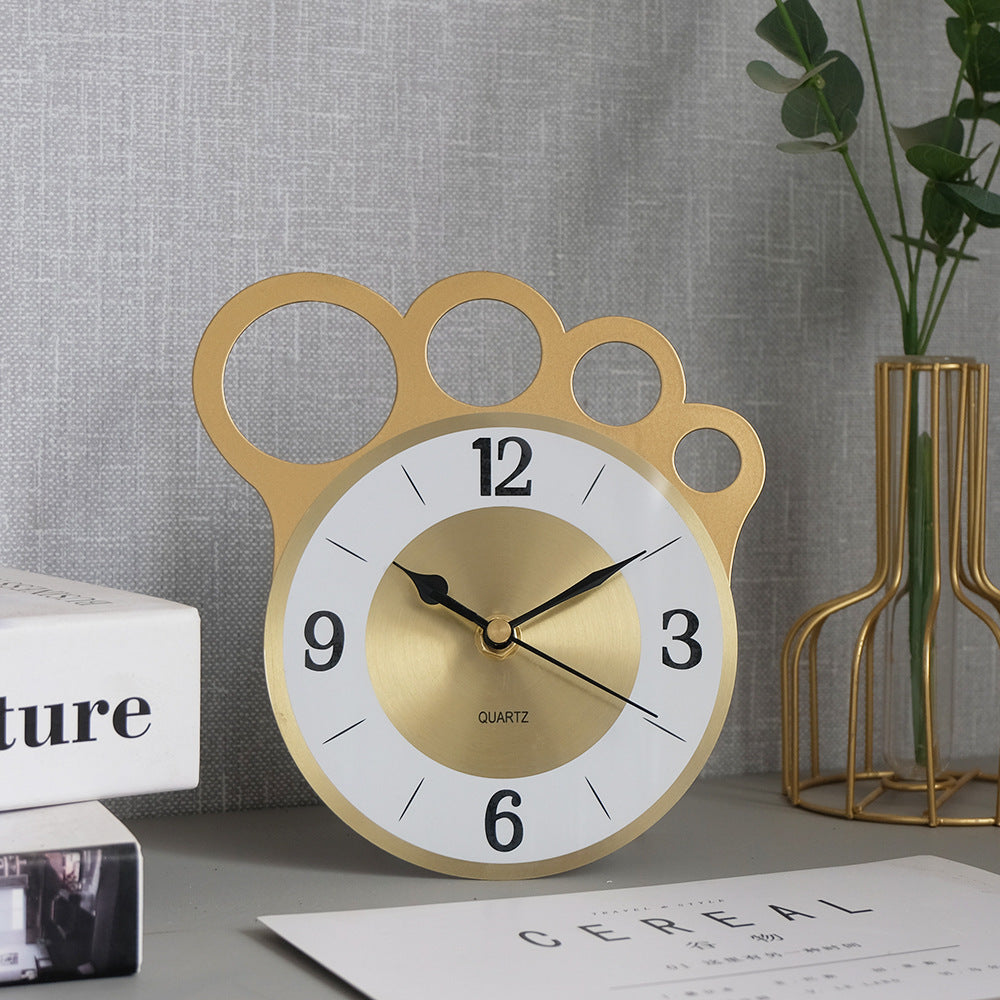 HKM-455123 Gold Cartoon-Style Nordic Iron Desk Clock - 6 Inch Pointer Display