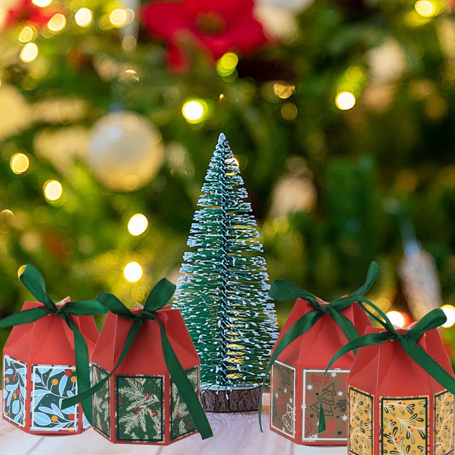 HKM-455379 20-Pack Christmas Treat Boxes with Ribbons in Festive Colors for Holiday Gifts and Party Favors