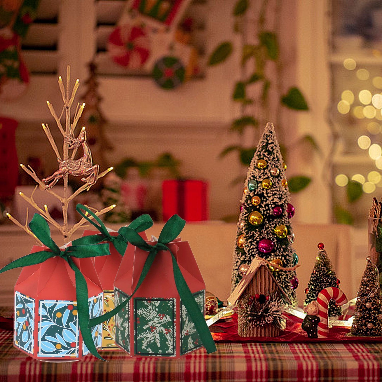 HKM-455379 20-Pack Christmas Treat Boxes with Ribbons in Festive Colors for Holiday Gifts and Party Favors