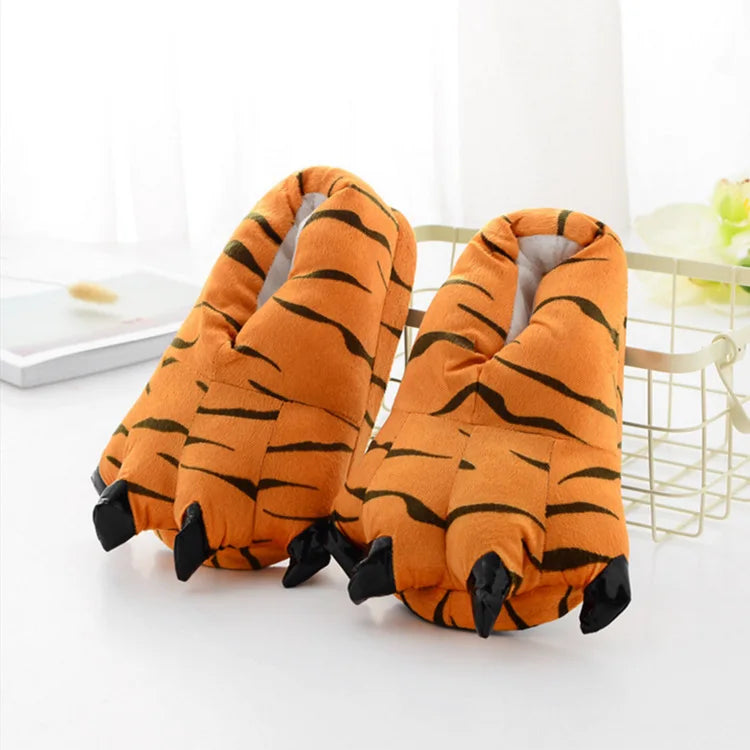 HKM-457235 Cozy Plush Dinosaur Claw Slippers for All Ages - Non-Slip Fuzzy Comfort