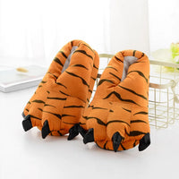 HKM-457235 Cozy Plush Dinosaur Claw Slippers for All Ages - Non-Slip Fuzzy Comfort