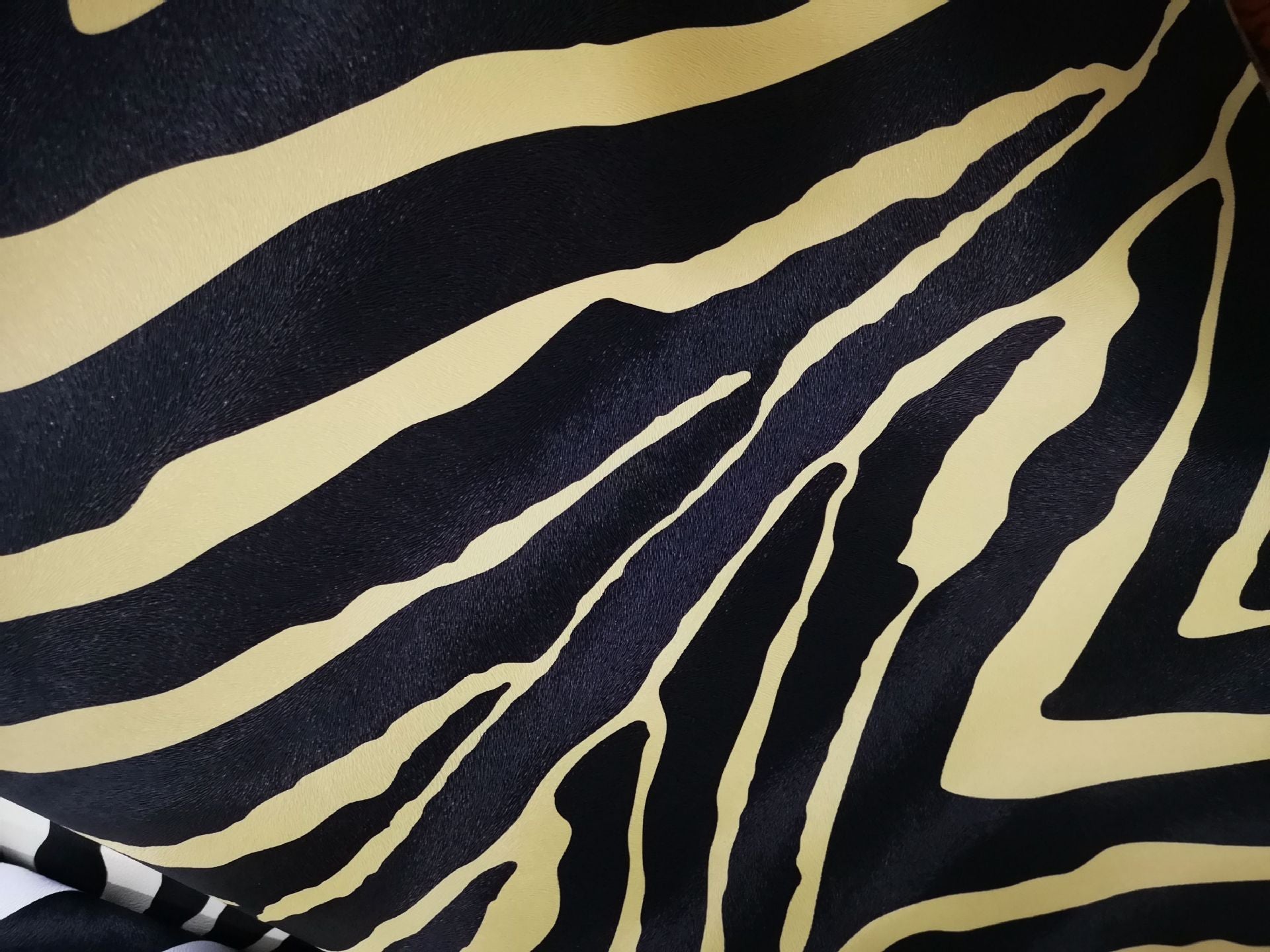 HKM-470739 Zebra Print PVC Leather Fabric for Shoes, Bags, and Luggage - 1.0mm Thickness, 137cm Width