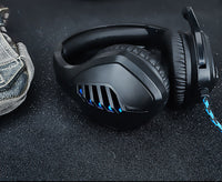HKM-471123 Universal USB + 3.5mm Wired Gaming Headset with Adapter Cable