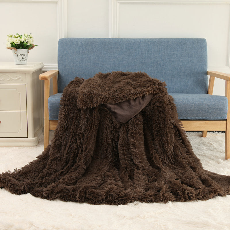 KTX-472979 Double-Layer Plush Blanket with Velvet Touch for Versatile Use and Comfort