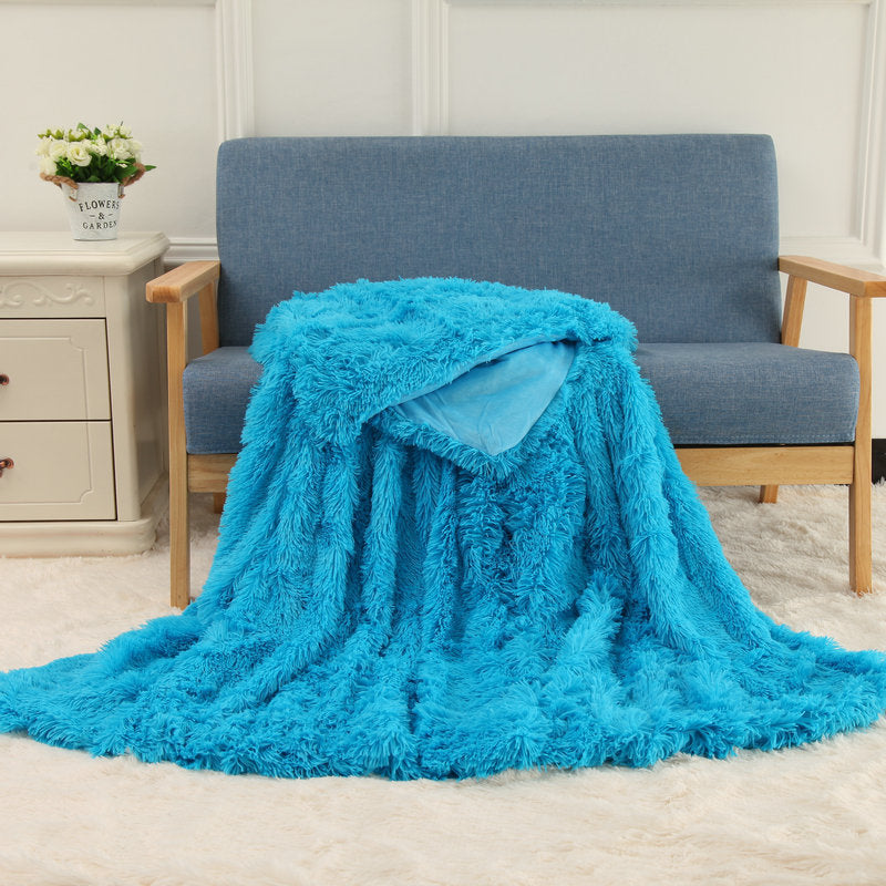 KTX-472979 Double-Layer Plush Blanket with Velvet Touch for Versatile Use and Comfort
