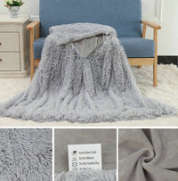 HKM-472979 Double-Layer Plush Blanket with Velvet Touch for Versatile Use and Comfort