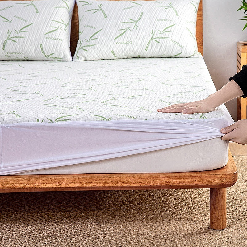 HKM-474515 Bamboo Leaf Waterproof Mattress Protector with Breathable Quilted Design for 1.8m Bed