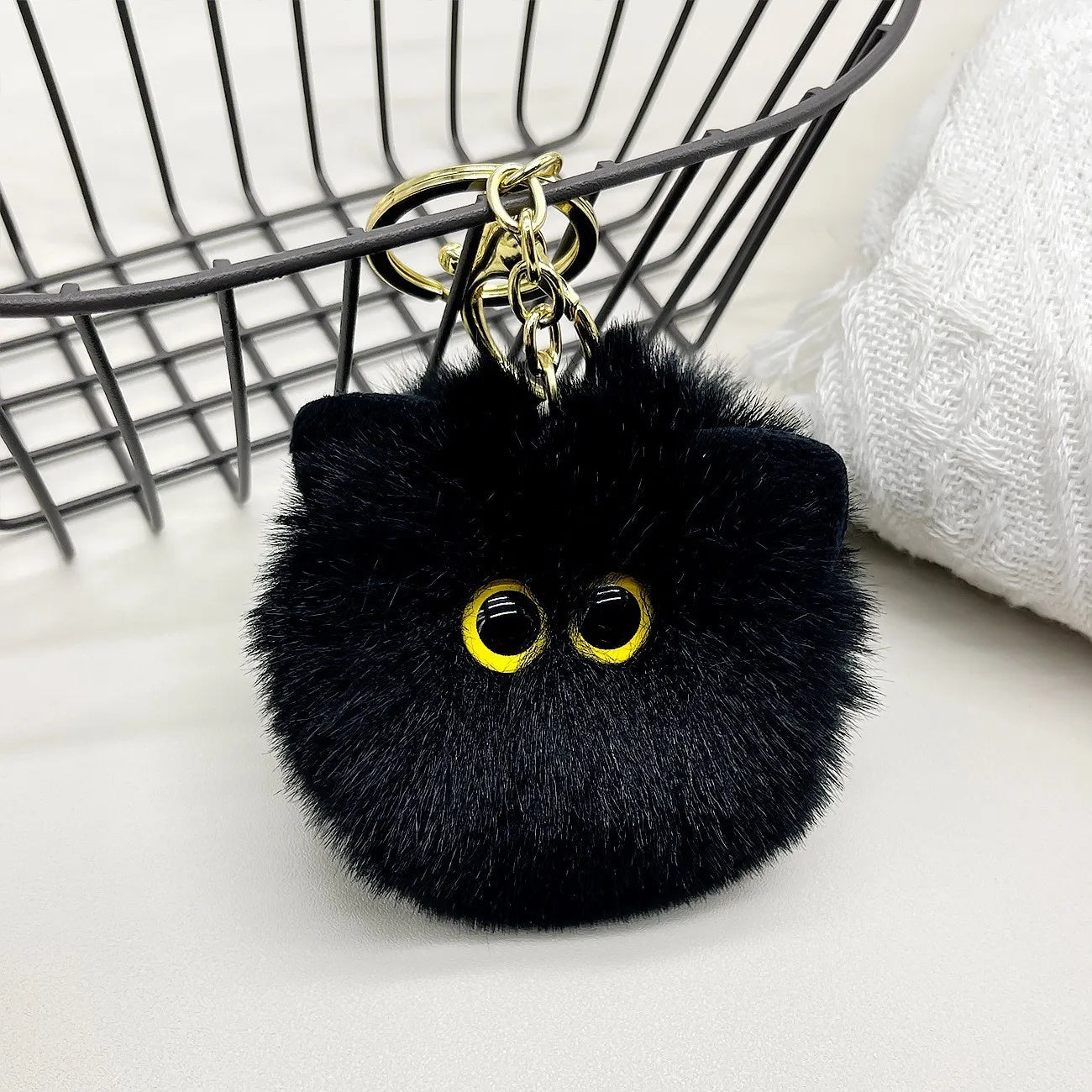 HKM-475347 Cute Plush Cat Keychain for Handbags and Backpacks - Cartoon Pendant with Keyring