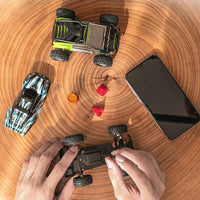 HKM-475923 Mini RC High Speed Car, 1/32 Scale, 20km/h Off-Road Remote Control Truck for Kids, Indoor-Outdoor Use