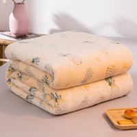 HKM-481683 Flannel Snowflake Velvet Blanket - Soft Fleece for All Seasons