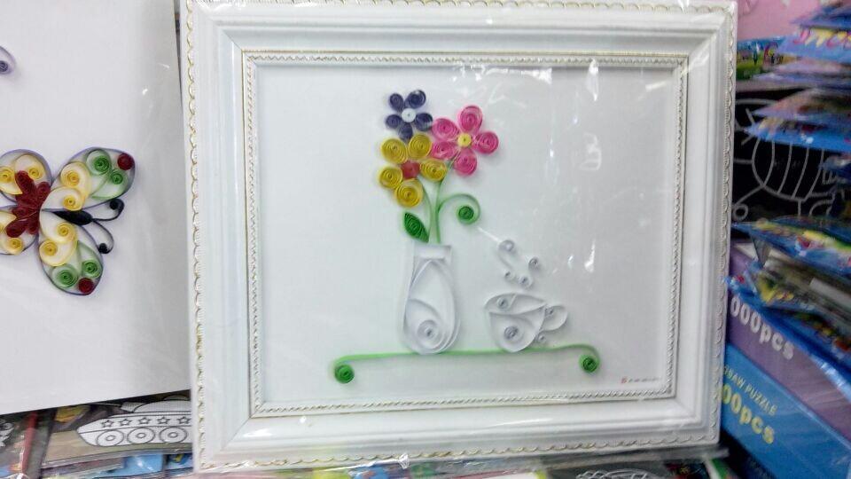 HKM-481939 Quilling Craft Kit with 24 Colors of Fine Paper, Tools, and Graphics Template