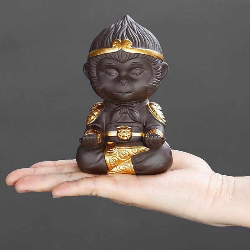 HKM-482195 Chinese Purple Clay Kung Fu Tea Pet Monkey King Decoration for Home and Tea Tray