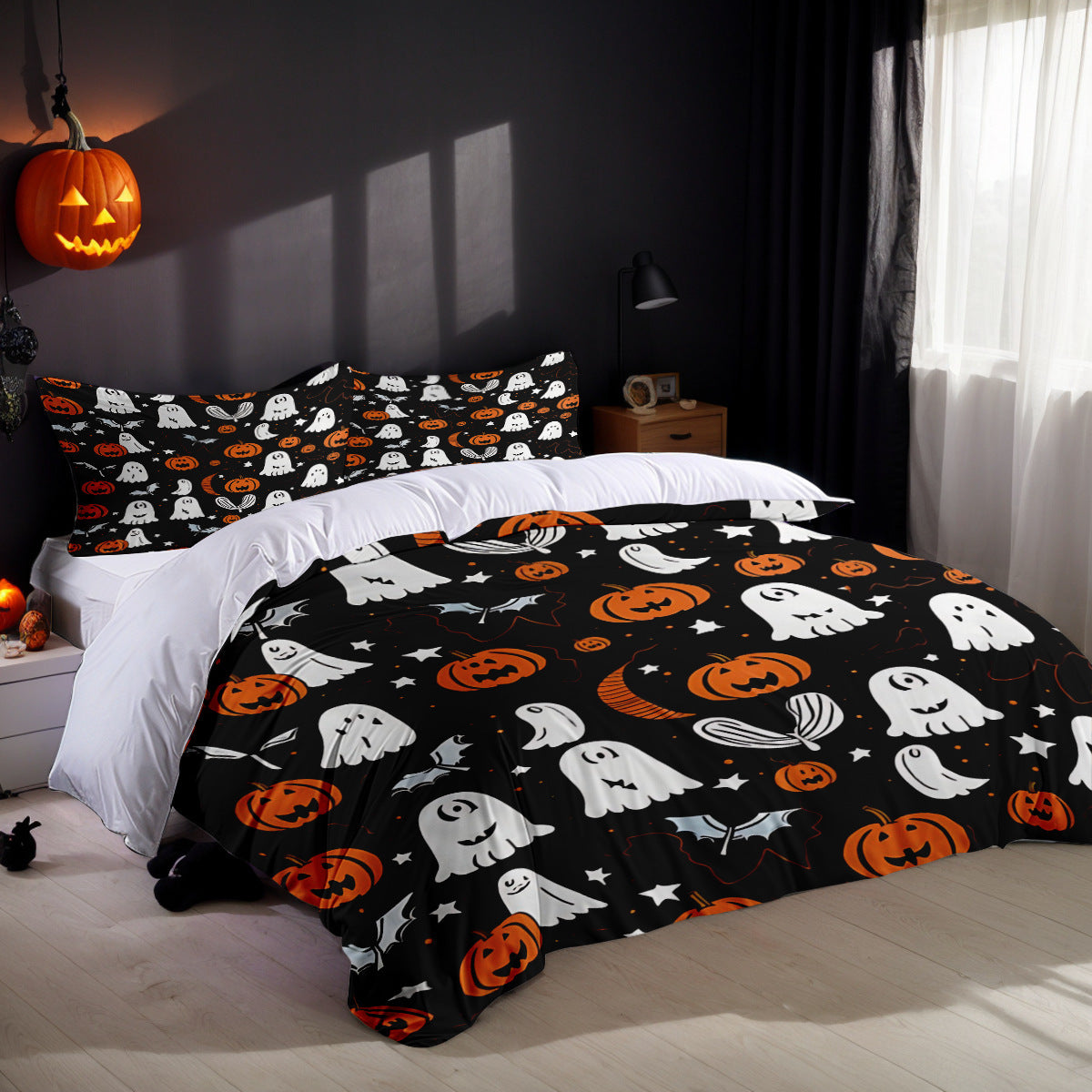 HKM-485715 Three-Piece Halloween Bed Set with Quilted Duvet Cover and Pillowcases in White