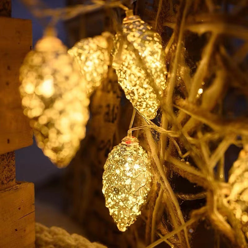HKM-486995 Pine Cone Light String for Holiday Decoration - 1.5m & 3m Options with USB or Battery Power