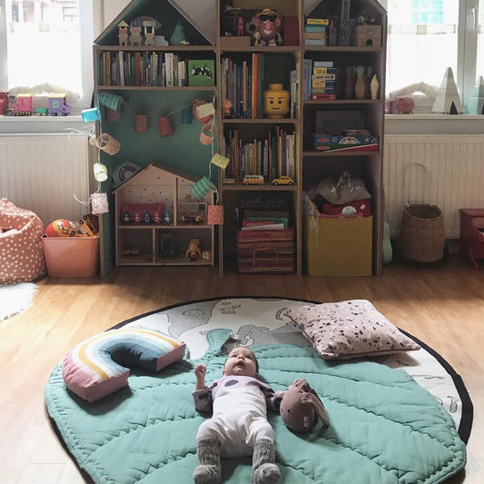 HKM-488083 Leaf-Inspired Baby Crawling Mat for Developmental Play, Gray and Green, 95cm x 85cm